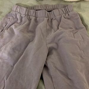 Brandy Melville purple Rosa sweatpants